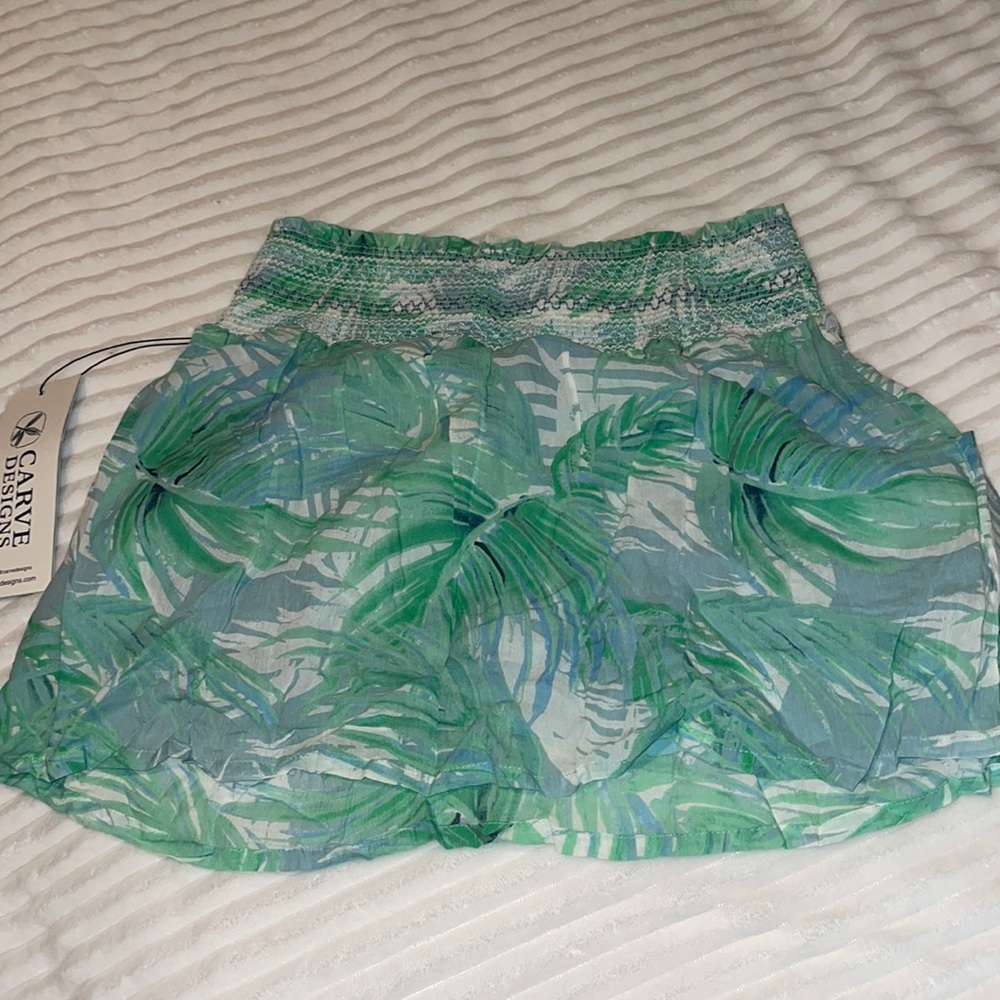 Carve Designs beachy floral skirt